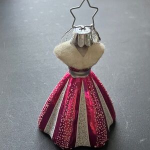 2012 Mary Kay Christmas ornament